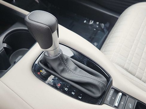 Certified 2023 Honda HR-V LX image 14