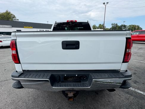Used 2015 GMC Sierra 2500 SLE w/ SLE Preferred Package image 4