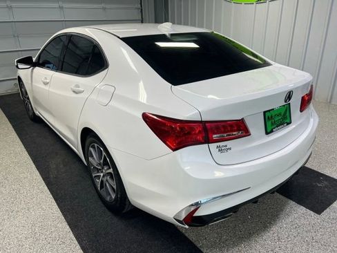 Used 2018 Acura TLX V6 image 4