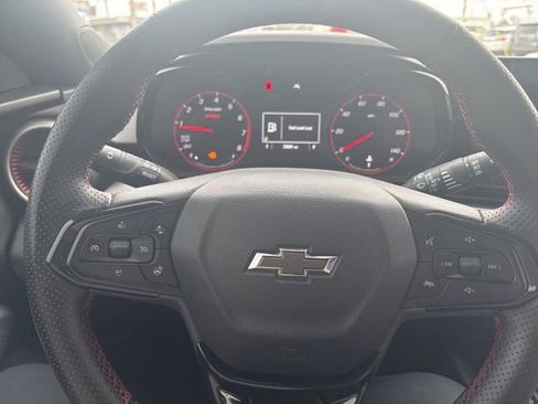 Used 2024 Chevrolet Trax RS w/ Driver Confidence Package image 7