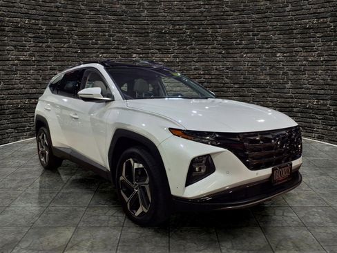 Used 2022 Hyundai Tucson Limited w/ Cargo Package AWD/4WD image 1