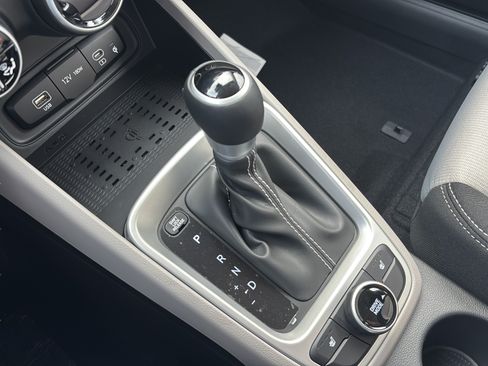 New 2026 Hyundai Venue SEL FWD image 17