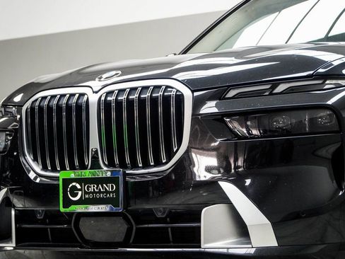 Used 2025 BMW X7 xDrive40i image 2