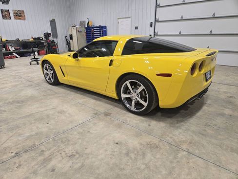 Used 2009 Chevrolet Corvette Coupe w/ Roof Package RWD image 6