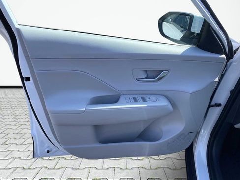 New 2026 Hyundai Kona Limited FWD image 29
