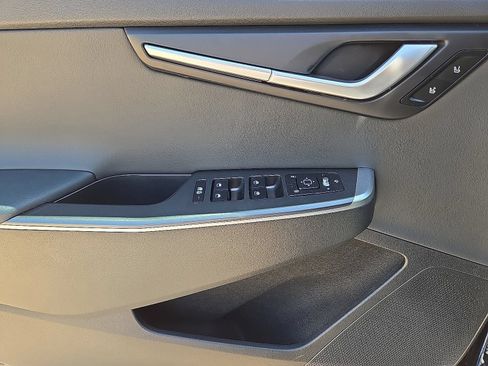 Used 2024 Kia EV6 Light RWD image 18