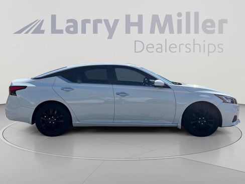 Used 2020 Nissan Altima 2.5 S FWD image 6