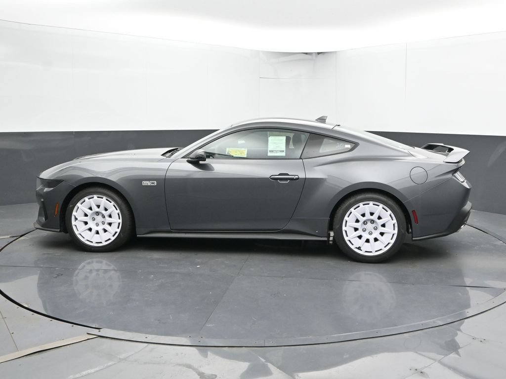 New 2026 Ford Mustang GT Premium w/ GT Performance Package RWD image 8