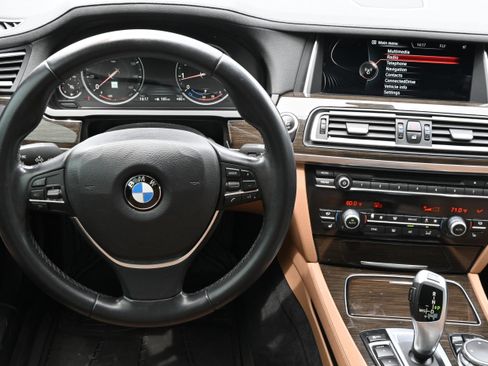 Used 2015 BMW 740Li RWD image 15