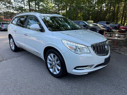 Used 2017 Buick Enclave Premium w/ Experience Buick Package AWD/4WD image 3
