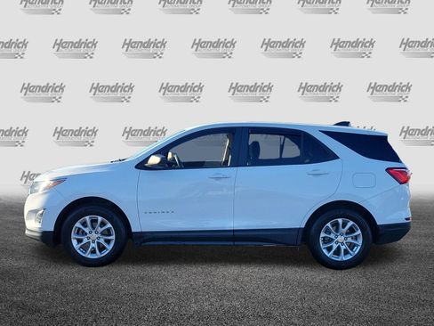 Used 2020 Chevrolet Equinox LS w/ LS Convenience Package image 4
