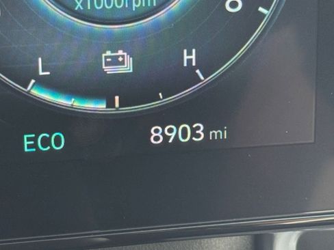 Used 2025 Hyundai Elantra Limited image 41