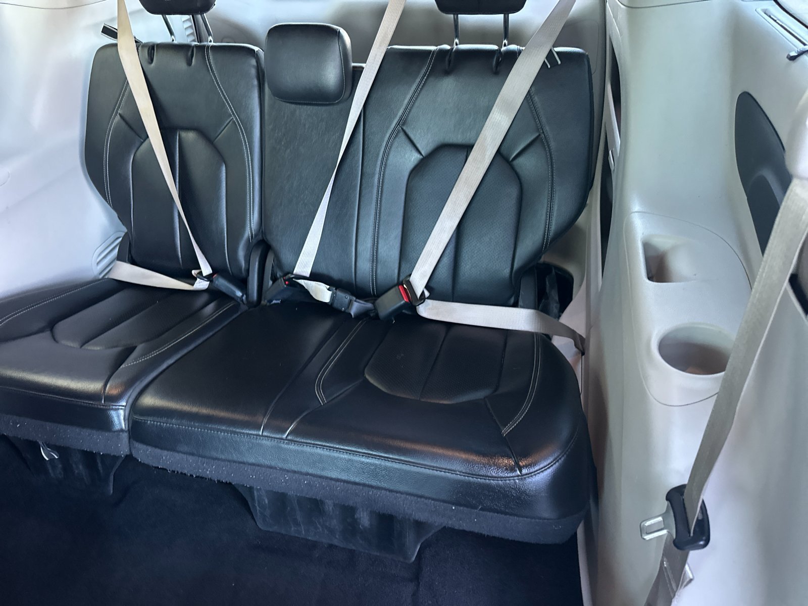 Used 2022 Chrysler Pacifica Touring-L FWD image 15