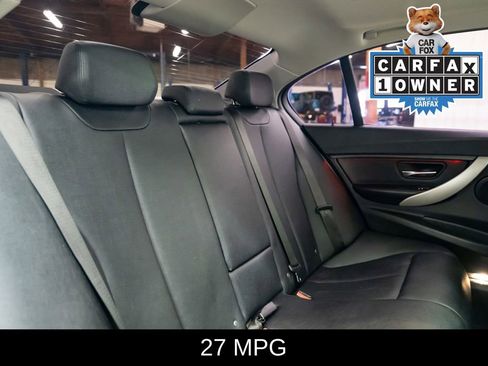 Used 2017 BMW 320i Sedan RWD image 28
