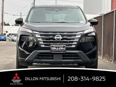 Used 2025 Nissan Rogue SV AWD/4WD image 12