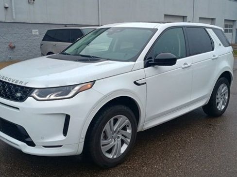 Used 2025 Land Rover Discovery Sport S image 1