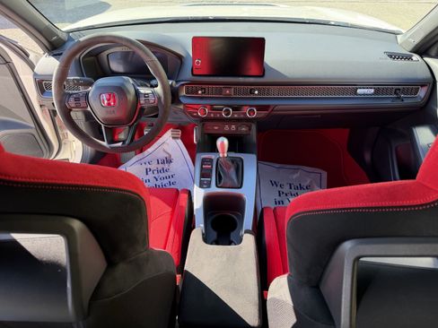 Used 2024 Honda Civic Type R image 16
