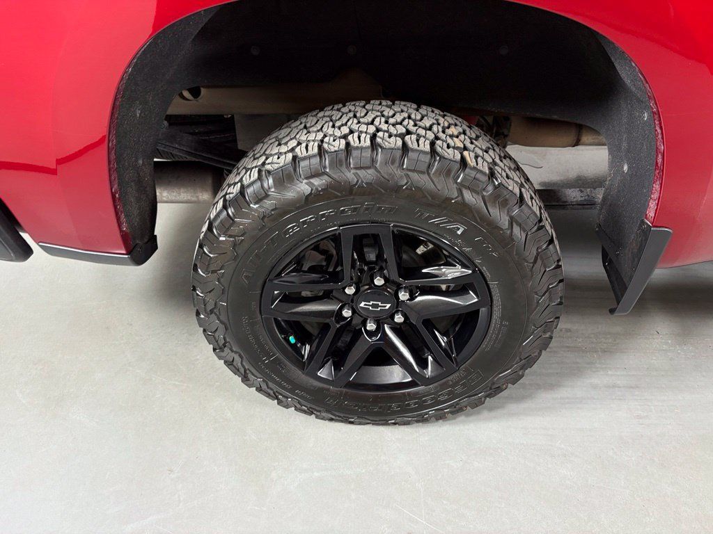 Certified 2021 Chevrolet Silverado 1500 LT Trail Boss w/ Convenience Package II AWD/4WD image 14