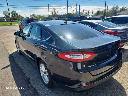 Used 2015 Ford Fusion SE FWD image 4