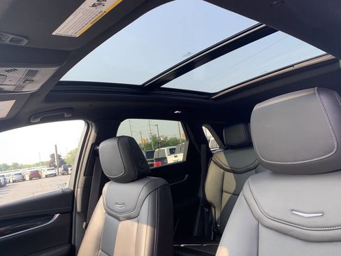 Used 2024 Cadillac XT5 Premium Luxury image 14