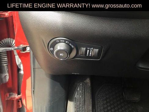 Certified 2025 Jeep Compass Trailhawk AWD/4WD image 14