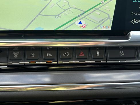 Used 2024 Chevrolet Silverado 3500 High Country w/ High Country Premium Package image 11