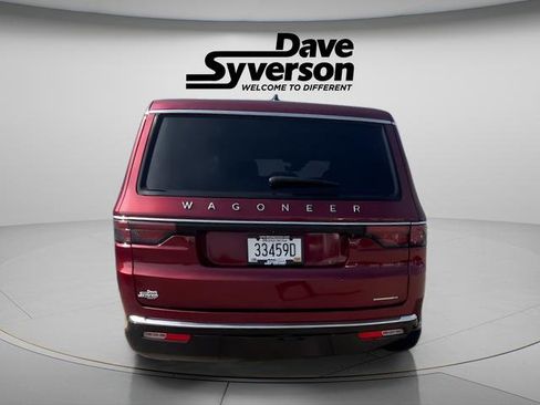 Used 2024 Jeep Wagoneer L Series II w/ Flexible Seating Group AWD/4WD image 6
