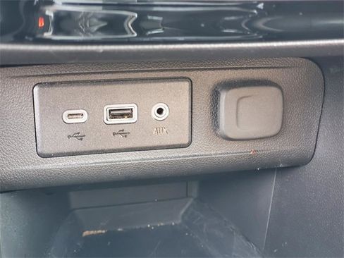 Used 2020 Buick Encore GX Essence image 26