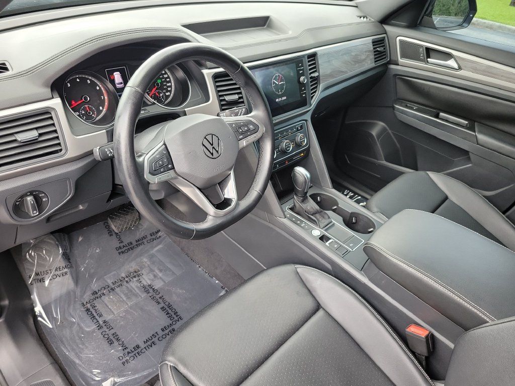 Used 2020 Volkswagen Atlas Cross Sport SE FWD image 22