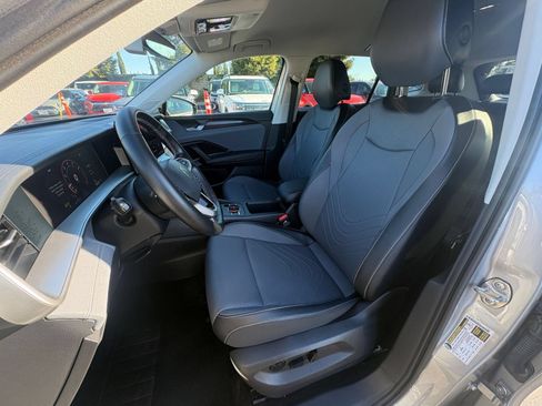 Used 2026 Volkswagen Tiguan SE AWD/4WD image 38