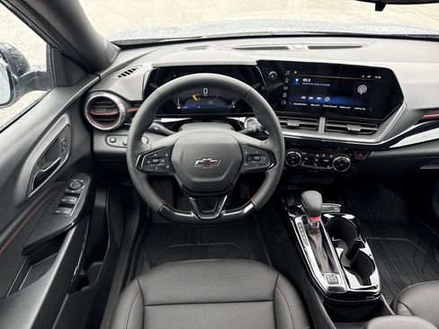 New 2026 Chevrolet Trax RS w/ Sunroof Package image 13