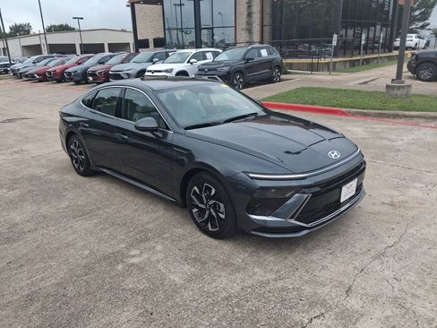 Used 2025 Hyundai Sonata SEL FWD image 6
