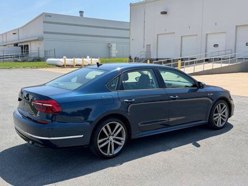 Used 2018 Volkswagen Passat 2.0T S FWD image 4