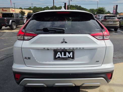 Used 2024 Mitsubishi Eclipse Cross SE AWD/4WD image 11