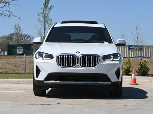 Certified 2023 BMW X3 sDrive30i w/ Premium Package image 3