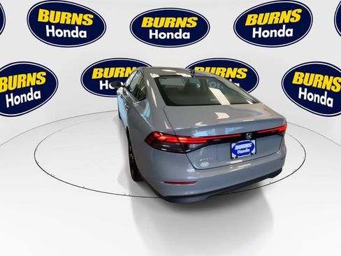 Certified 2025 Honda Accord SE image 3