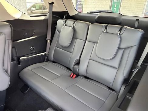 New 2026 Ford Explorer Active w/ Active Comfort Package AWD/4WD image 11