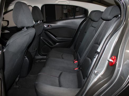 Used 2017 MAZDA MAZDA3 Sport w/ Preferred Equipment Package image 23