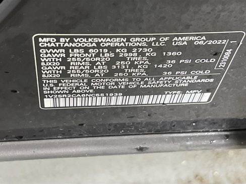 Used 2022 Volkswagen Atlas SEL R-Line image 32