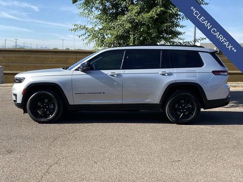 Used 2025 Jeep Grand Cherokee L Laredo AWD/4WD image 3