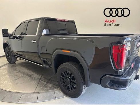 Used 2022 GMC Sierra 2500 Denali w/ Denali Black Diamond Edition image 42