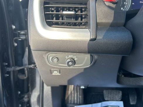 Used 2020 GMC Terrain SLE w/ Driver Convenience Package image 19