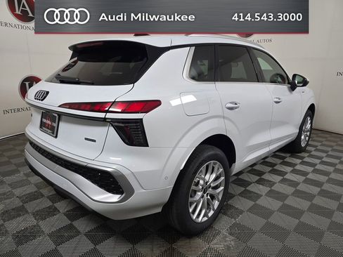 New 2026 Audi Q3 quattro 2.0T AWD/4WD image 4