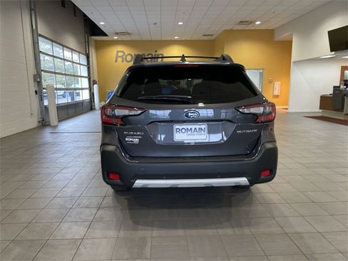 Used 2025 Subaru Outback Limited image 4