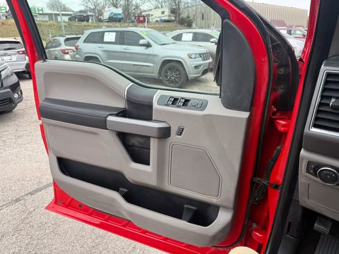 Used 2015 Ford F150 XLT w/ Trailer Tow Package image 18