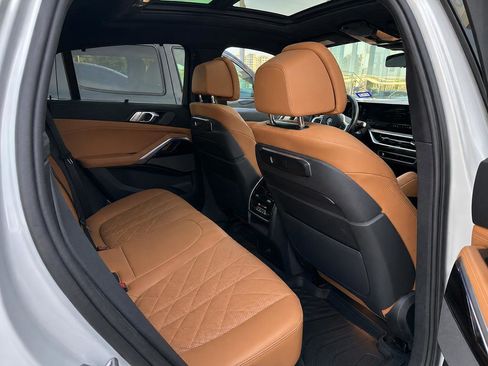 Certified 2024 BMW X6 xDrive40i w/ Executive Package AWD/4WD image 4