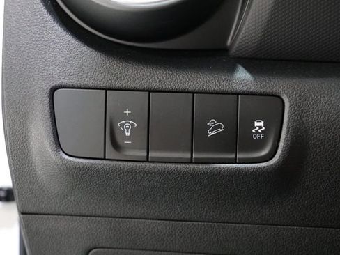 Used 2022 Hyundai Kona SEL AWD/4WD image 19