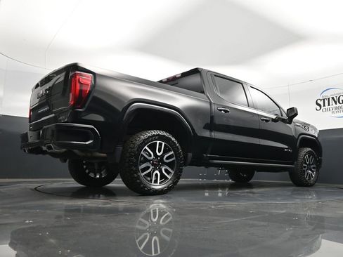 Used 2024 GMC Sierra 1500 AT4 w/ Technology Package AWD/4WD image 32
