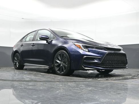 Used 2023 Toyota Corolla SE image 46