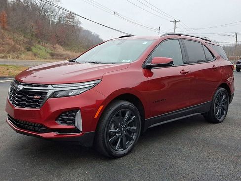 Used 2023 Chevrolet Equinox RS image 3